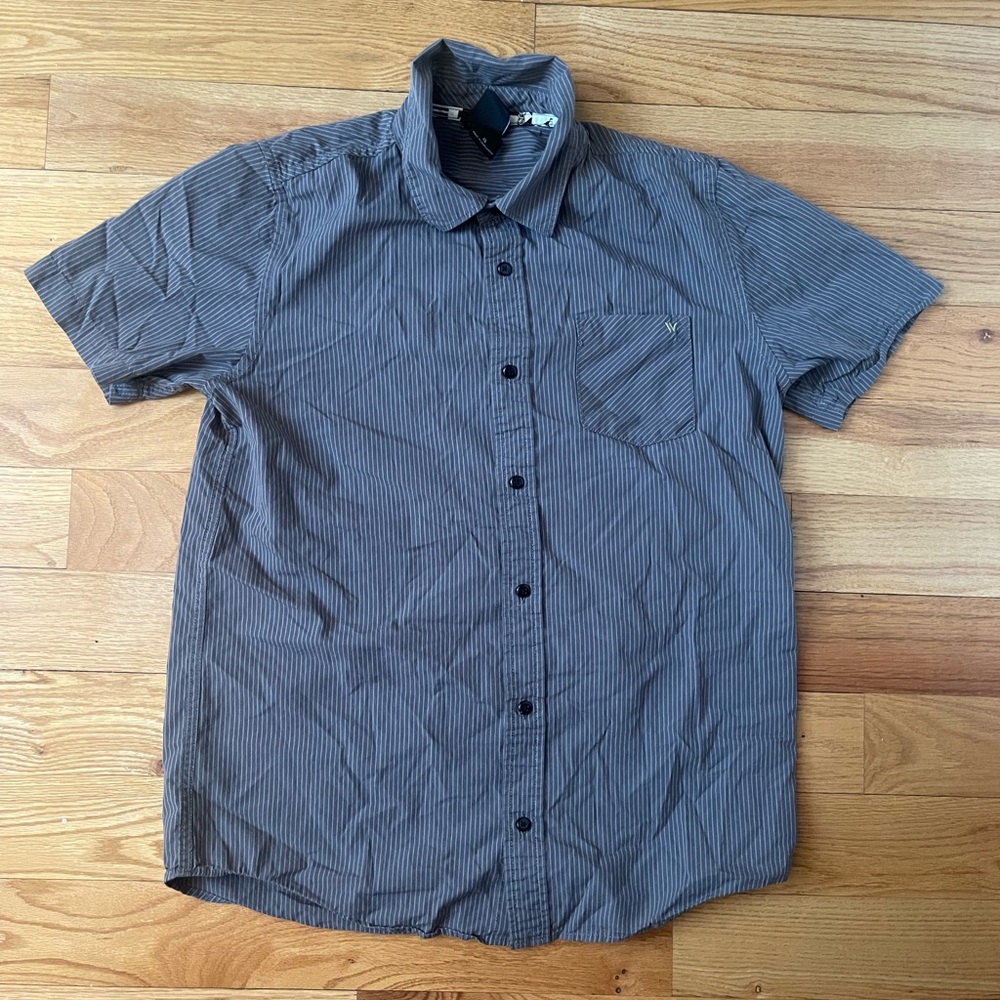 Shawn White grey white striped button up short sleeve
